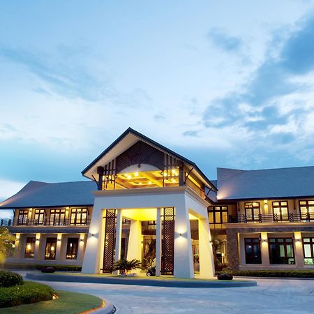 Emerald Palace Hotel Naypyidaw Ngoại thất bức ảnh