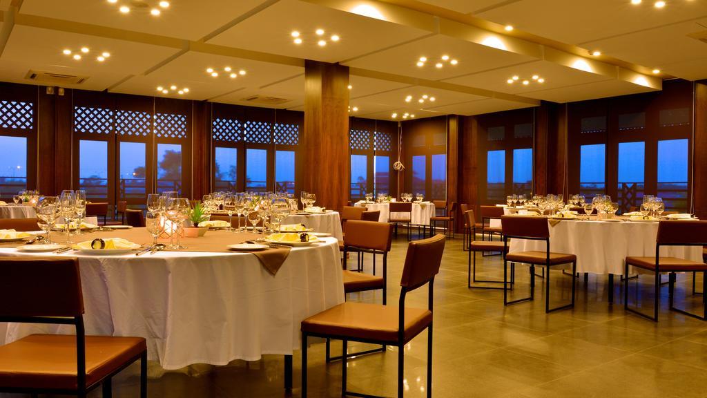 Emerald Palace Hotel Naypyidaw Ngoại thất bức ảnh
