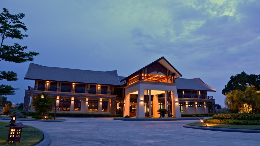 Emerald Palace Hotel Naypyidaw Ngoại thất bức ảnh