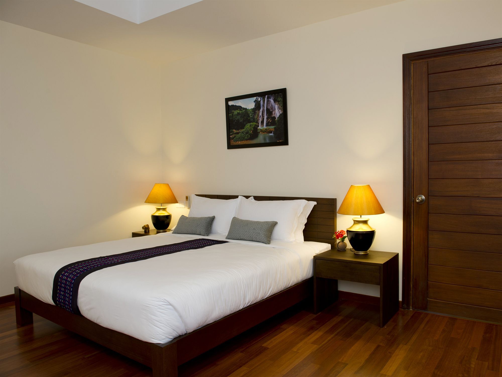 Emerald Palace Hotel Naypyidaw Ngoại thất bức ảnh