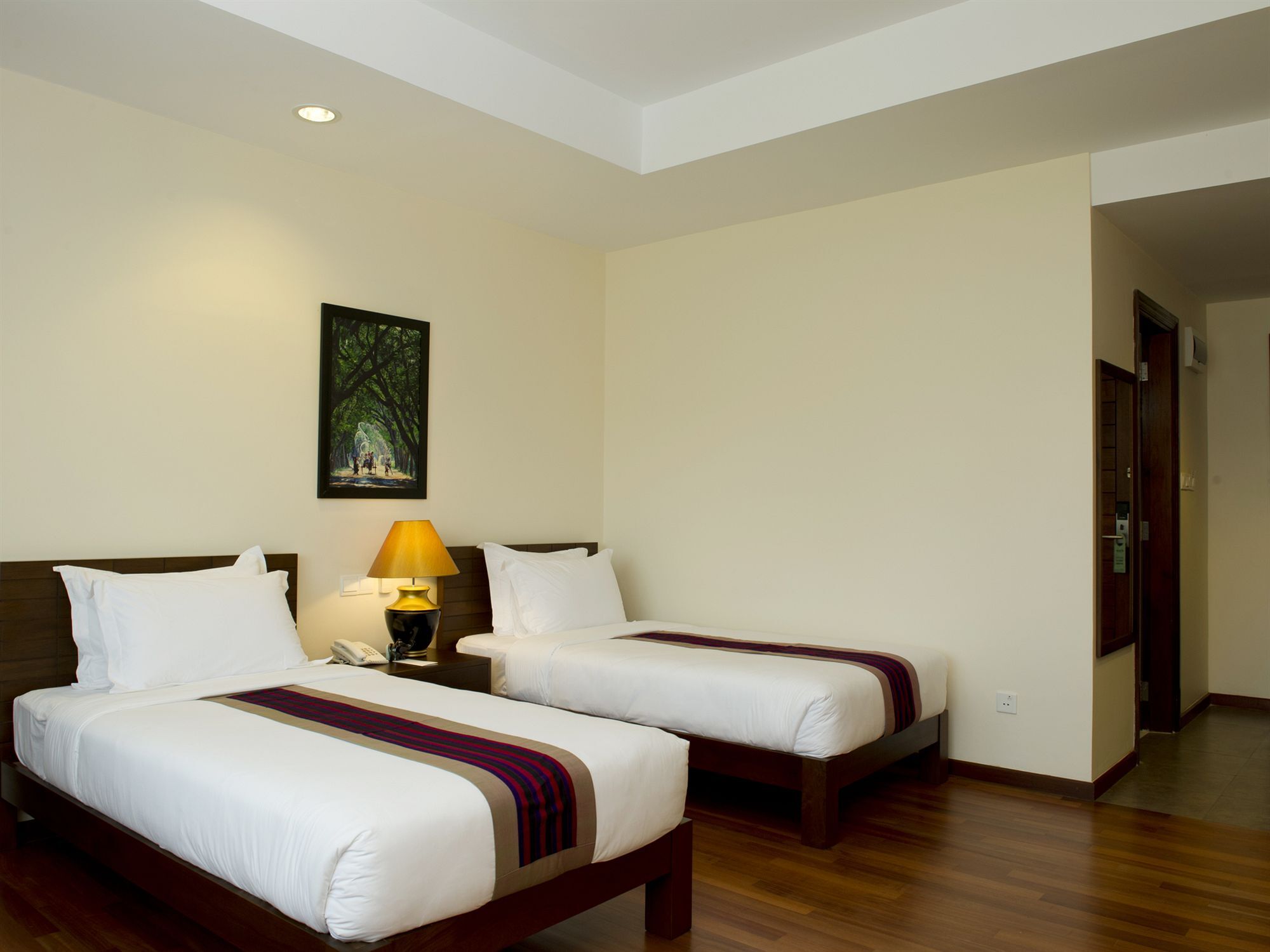 Emerald Palace Hotel Naypyidaw Ngoại thất bức ảnh